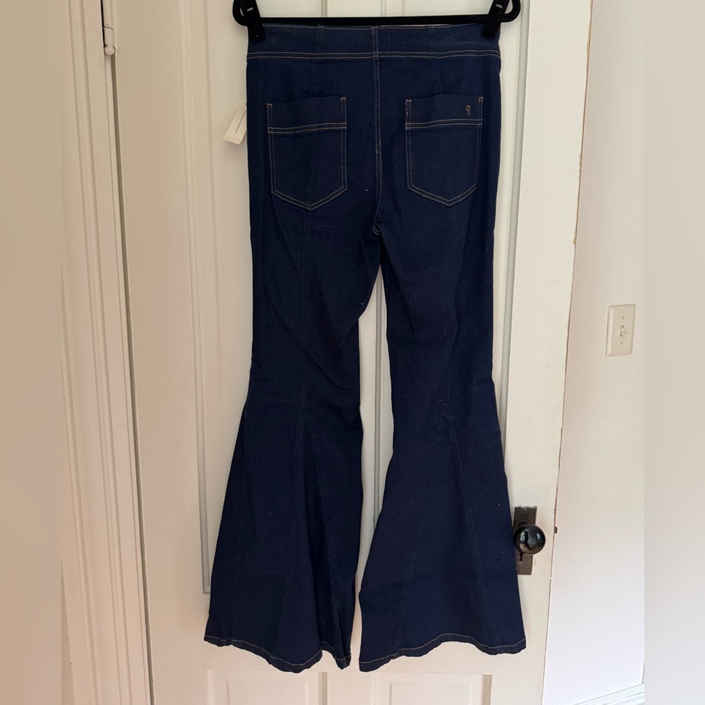 NWT Anthropologie Pilcro Puddle Mid Rise Dark Wash Bellbottom Flare Jeans 28 - Picture 6 of 10